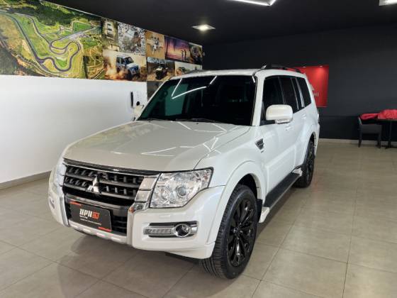 MITSUBISHI PAJERO FULL 3.8 HPE 4X4 V6 24V GASOLINA 2P AUTOMÁTICO